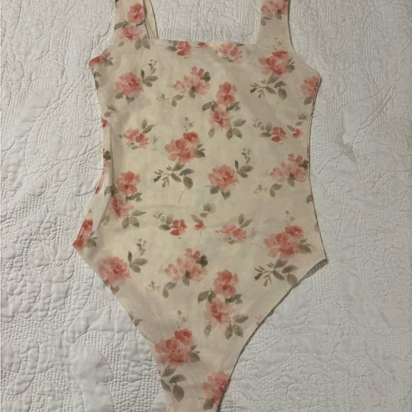 Lizette Collection mesh Floral Pink Cream One-Piece bodysuit size Medium - Picture 4 of 4